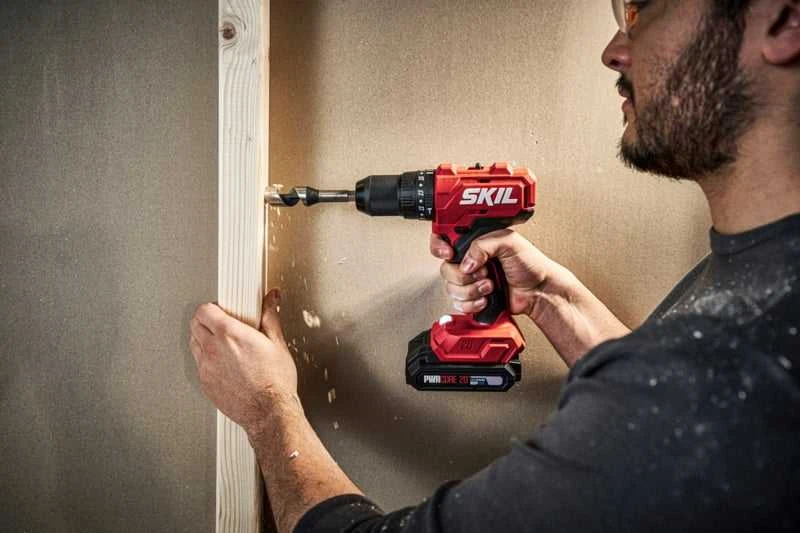 Grąžtas Carruzzo Smūginis suktuvas-gręžtuvas Skil 3021RC; 20 V; 1x2,0 Ah akum.