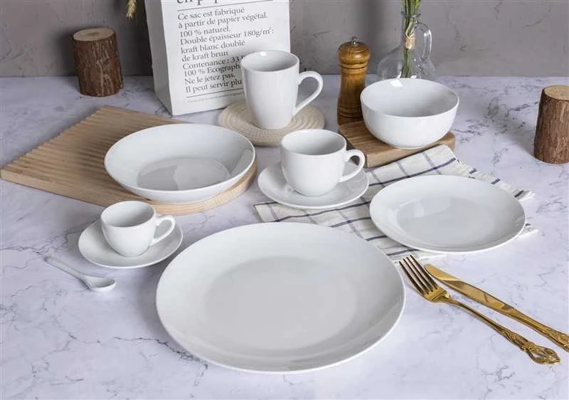 Domoletti Porcelianinė 26,9 cm vakarienės lėkštė