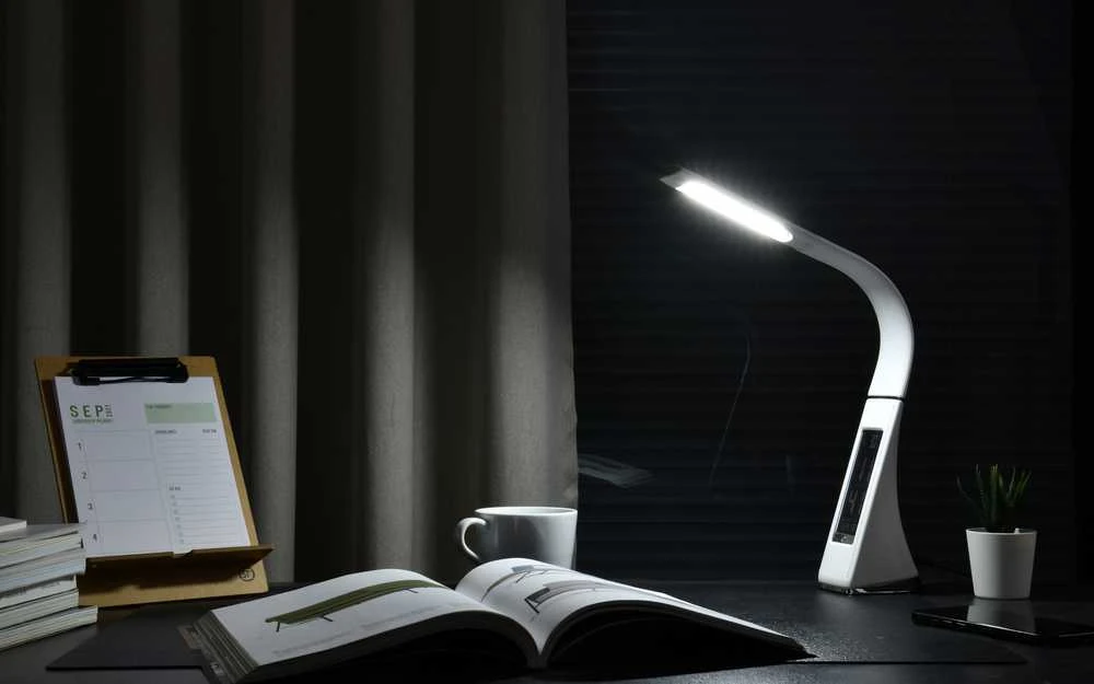 Standart TABLE LAMP C1 7W LED 5000K 220LM