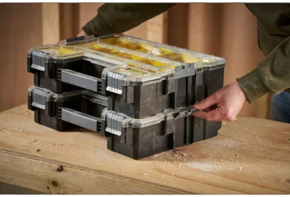 STANLEY® FATMAX® 10 skyrelių profesionalus organizatorius su plastikiniais fiksatoriais (1-97-521)