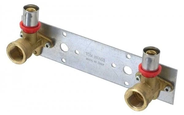 Tdm_Brass Montažinė plokštė su presuojamom alkūnėm, D18-1/2″