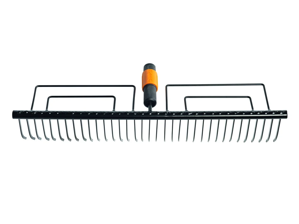 Universalus šieno grėblys Fiskars QuikFit 135514/1000656, be rankenos, 570 mm, juodas.