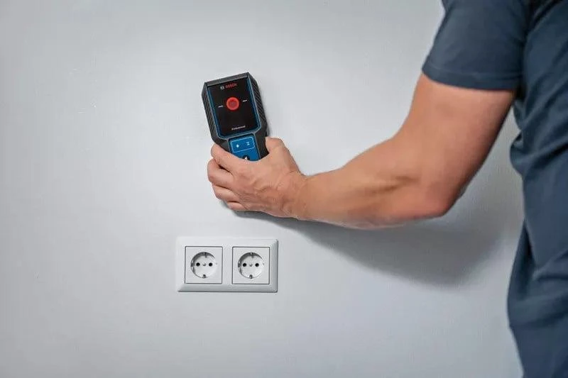 Metalo ir laidų ieškiklis Bosch GMS 100-23