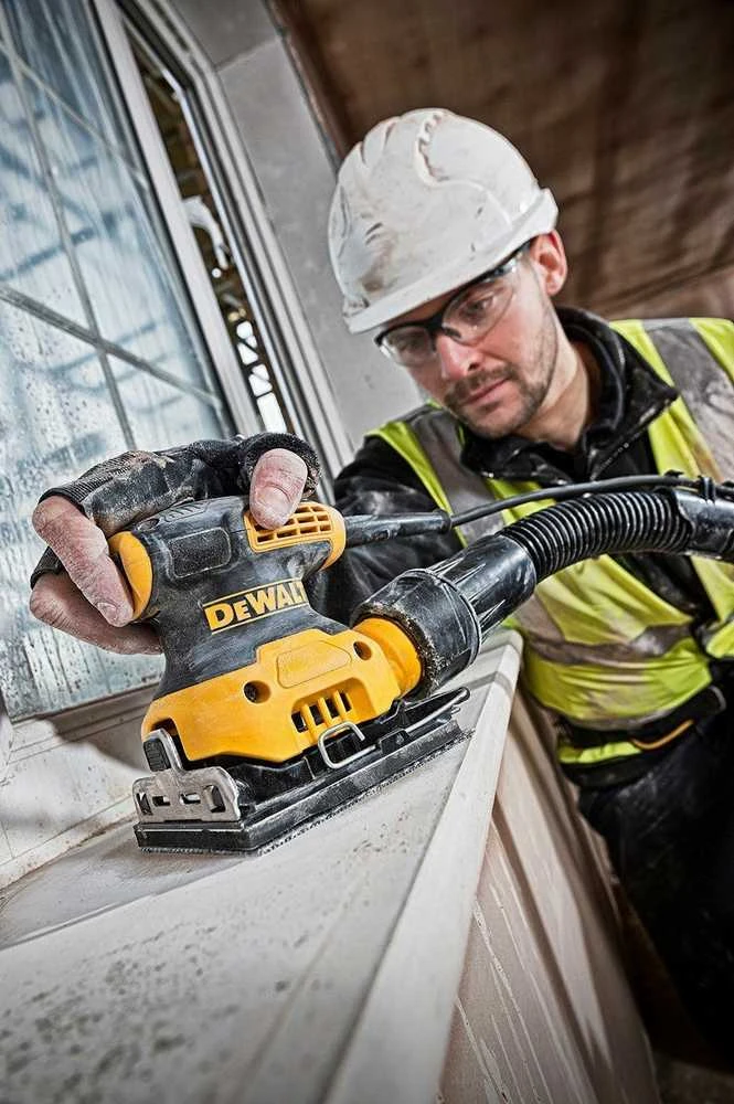 Elektrinis vibracinis šlifuoklis Dewalt DWE6411-QS