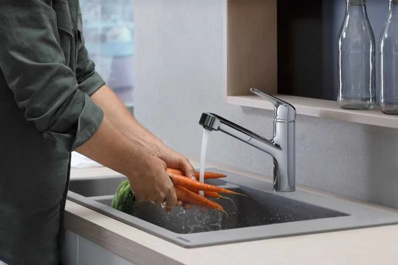 Hansgrohe Ištraukiamas virtuvės maišytuvas FOCUS M42 71814000