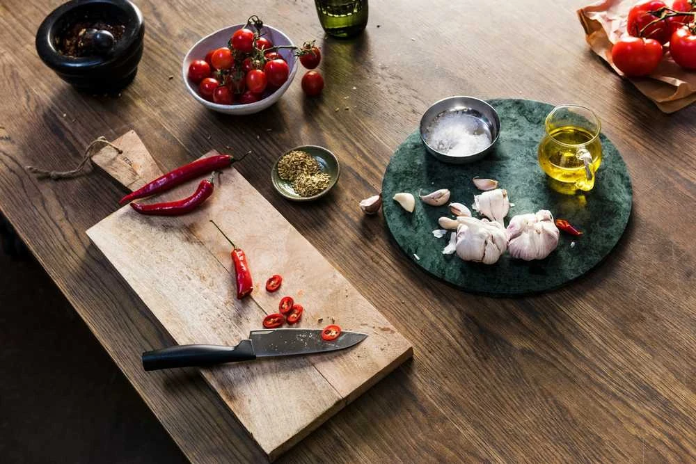 Fiskars Hard Edge mažas virėjo peilis 1051749