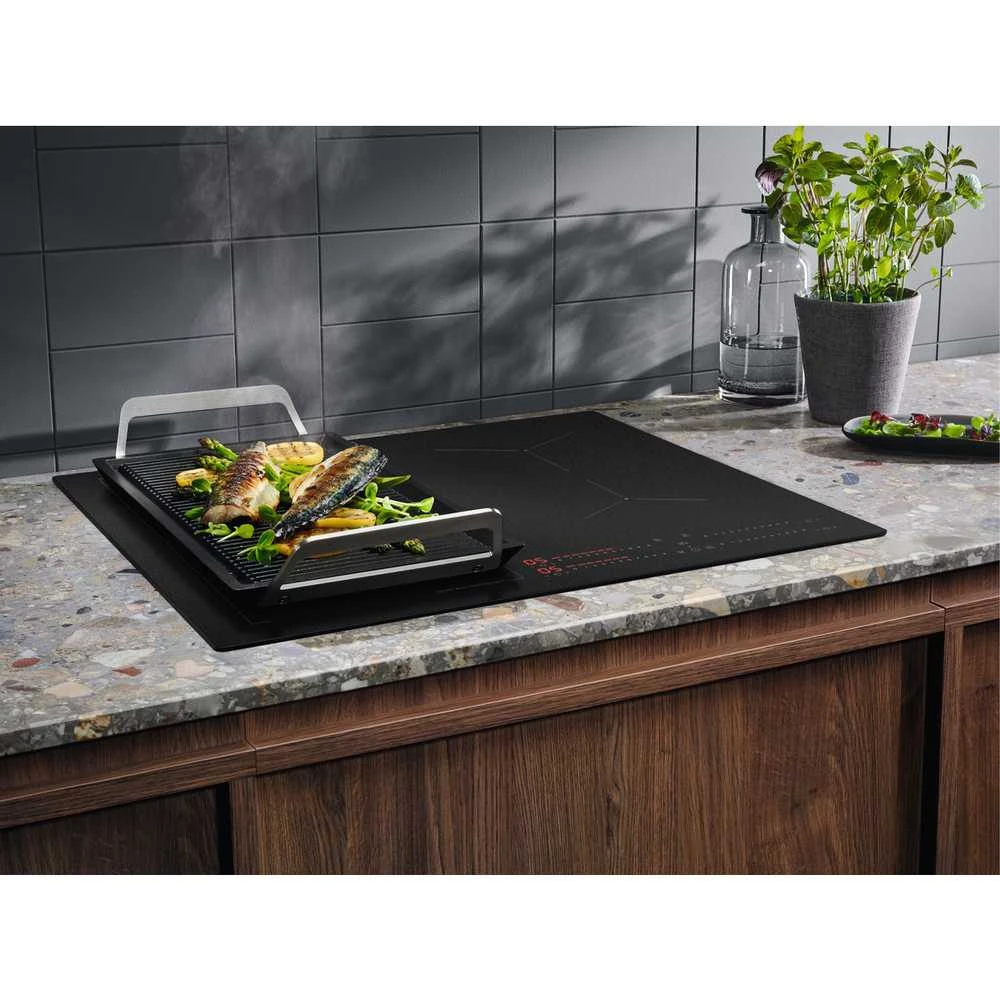 Kaitlentė Electrolux EIS62453IZ