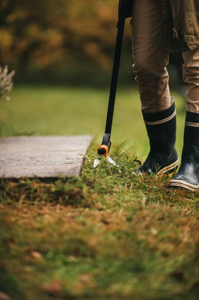 Fiskars ypač lengvos žolės žirklės su specialia pavara, ilgos GS46