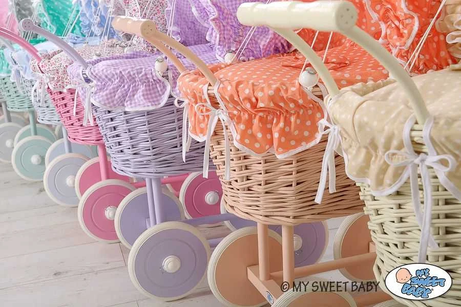 My Sweet Baby Lėlės pintas vežimėlis su persikine patalyne – baltas