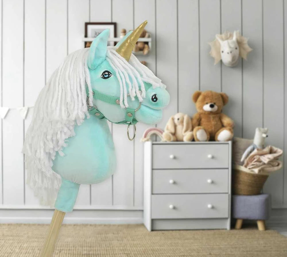 Super Hobby Horse Vienaragis Hobby Horse su lazda mėtų spalvos su balta karčiais ir auksiniu ragu