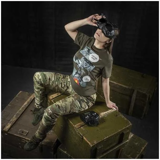 M-Tac T-Shirt Comics Drone Girl Marškinėliai su dronų motyvais