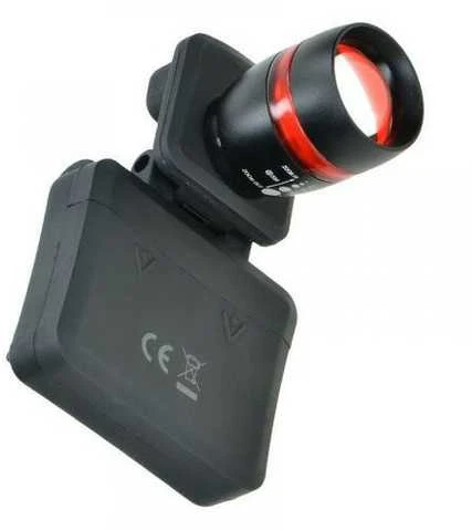 Mil-Tec CREE Zoom Led Adjustable Flashlight Universalus reguliuojamas žibintuvėlis