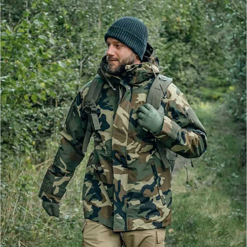 Mil-Tec Woodland Wet Weather Jacket W/Fleece Liner Gen.II Striukė drėgnam orui su išsegamu flisu