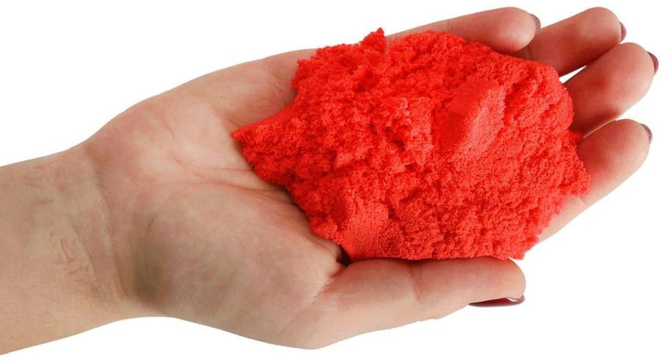 Ikonka Kinetinis smėlis 1kg maišelyje raudonas