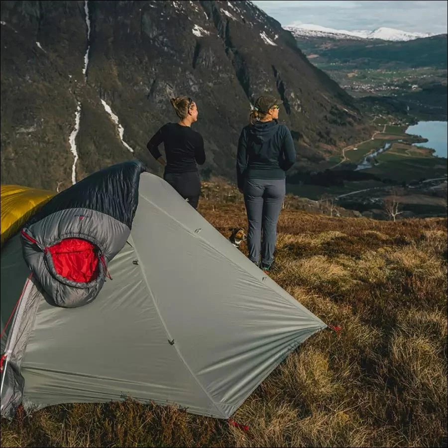 Robens Serac 600 pūkinis miegmaišis kairiarankiams -14C (195 cm) - juodas