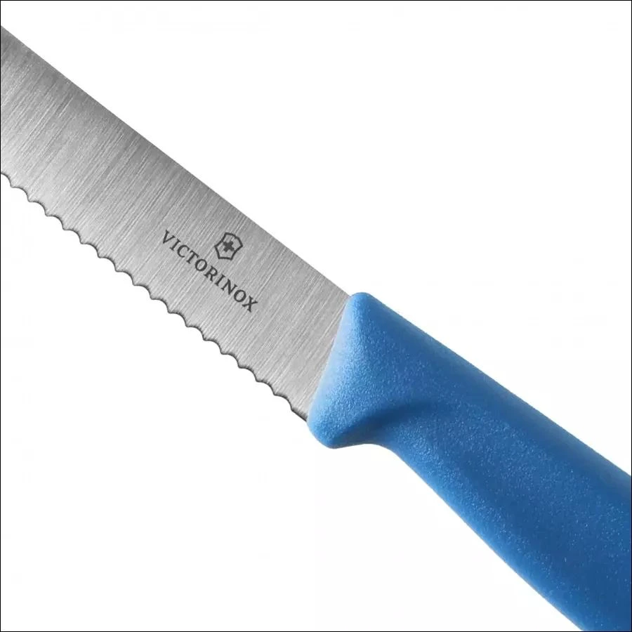 Virtuvinis peilis Victorinox Swiss Classic 6.7832.C1 dantytais ašmenimis ir užapvalintu galu, mėlynas