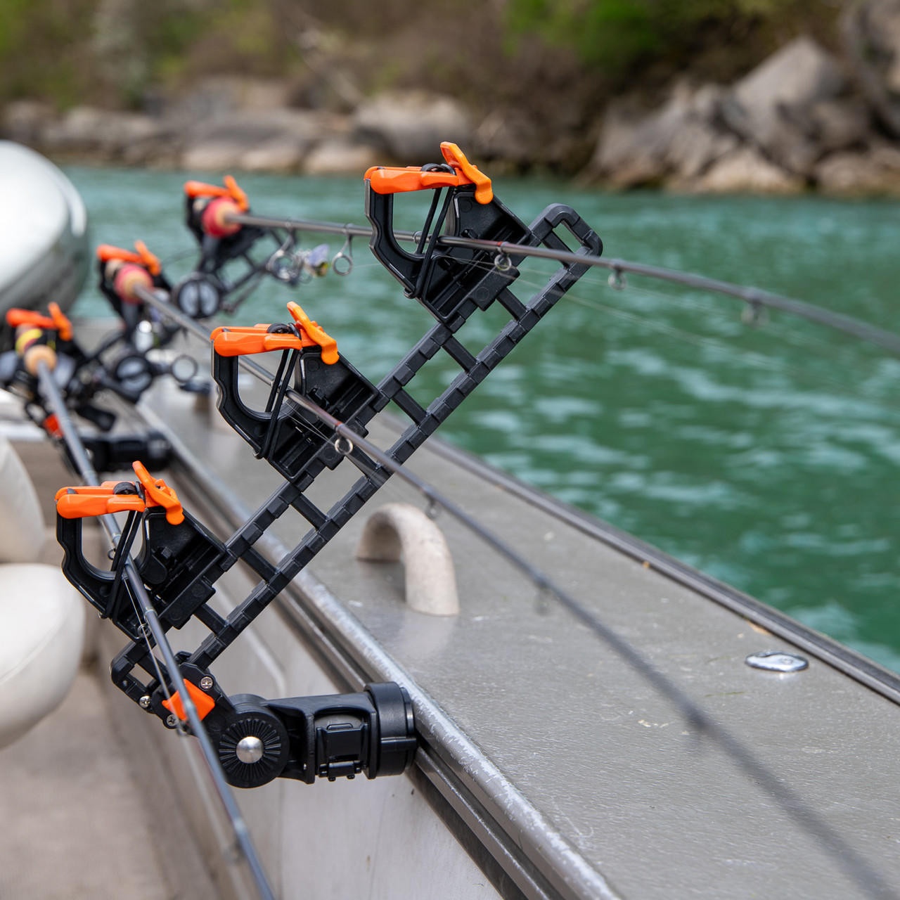 YakAttack SideStage Pro Rod Rack šoninis meškerių laikiklis su TurnKey adapteriais (pora) aprašymas - Prekės nuotrauka