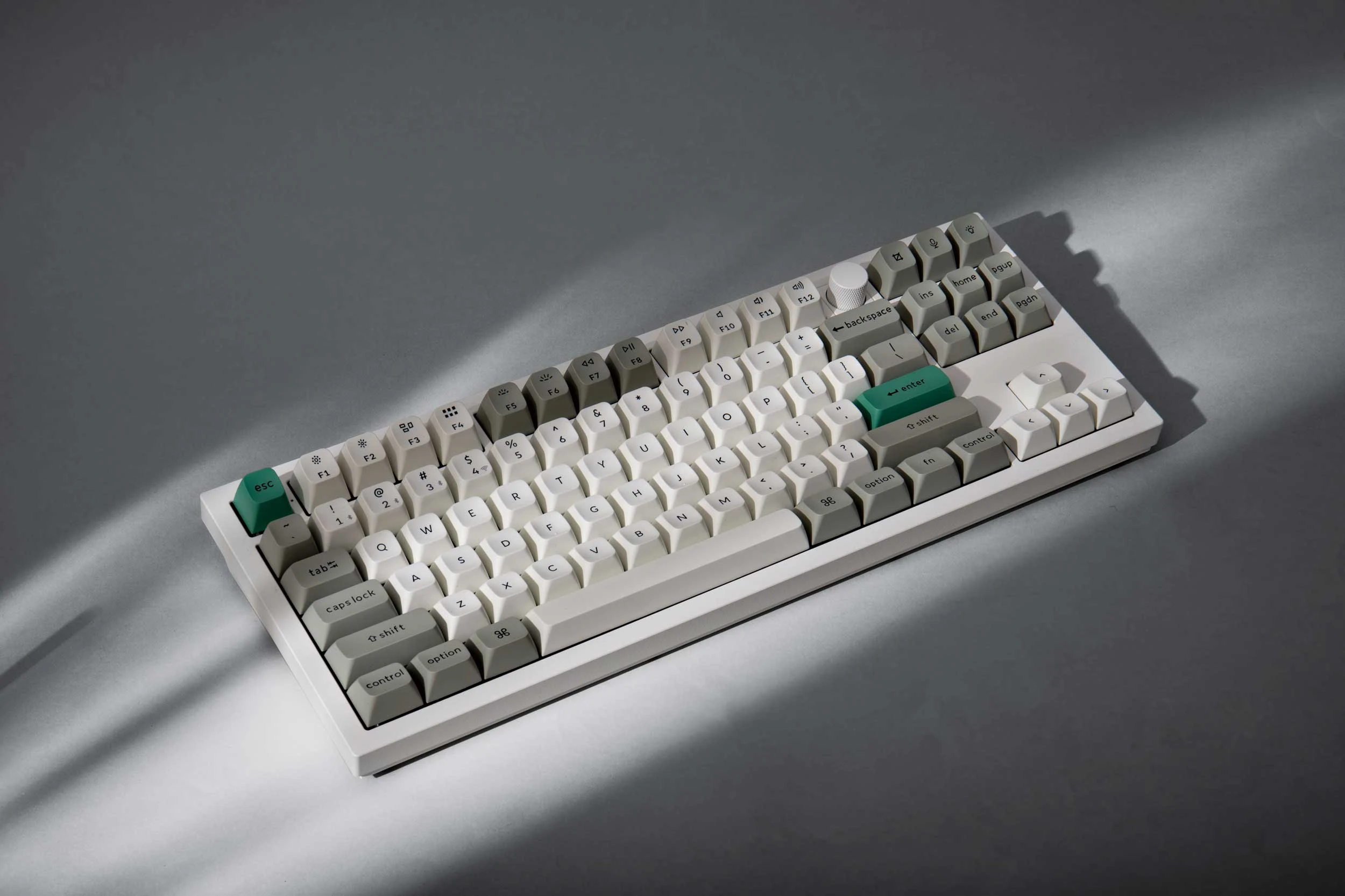 Klaviatūra Keychron Q3 Max 80% TKL Brown Switch Carbon Juodas aprašymas - Prekės nuotrauka