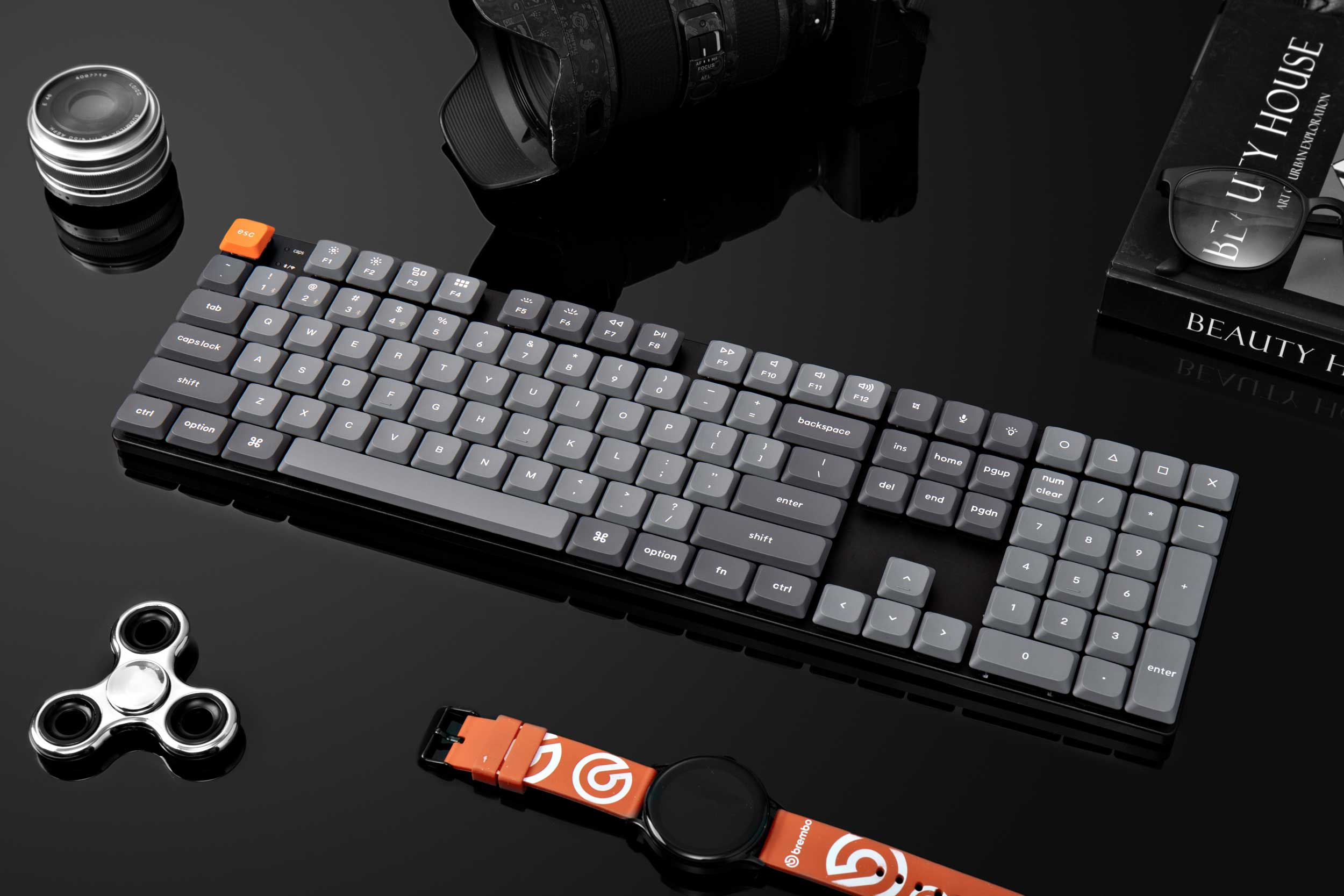 Žemo Profilio Klaviatūra Keychron K5 QMK (Juoda) - Low Profile Gateron Raudona Switches aprašymas - Prekės nuotrauka