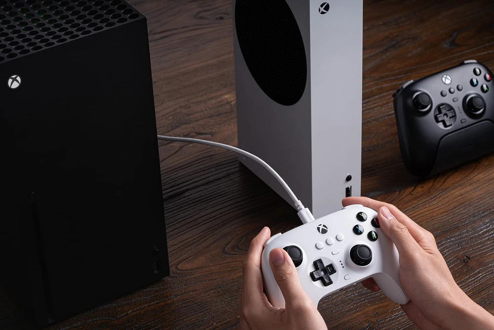 8BitDo Ultimate 3 režimų valdiklis „XBOX“ | Balta