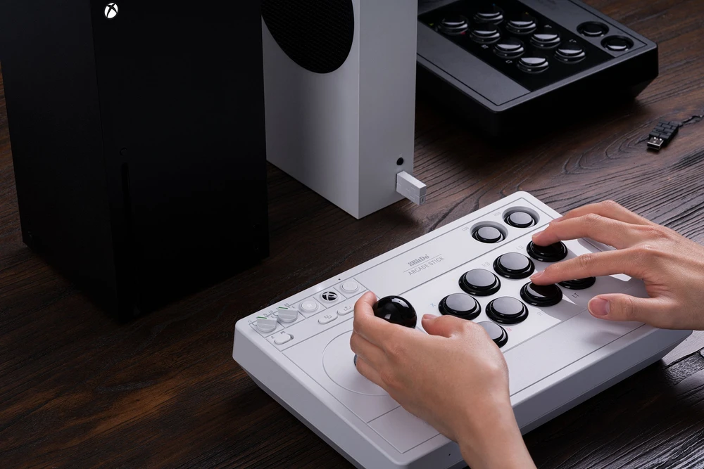 8BitDo žaidimų automato lazdelė XBOX ir PC, balta