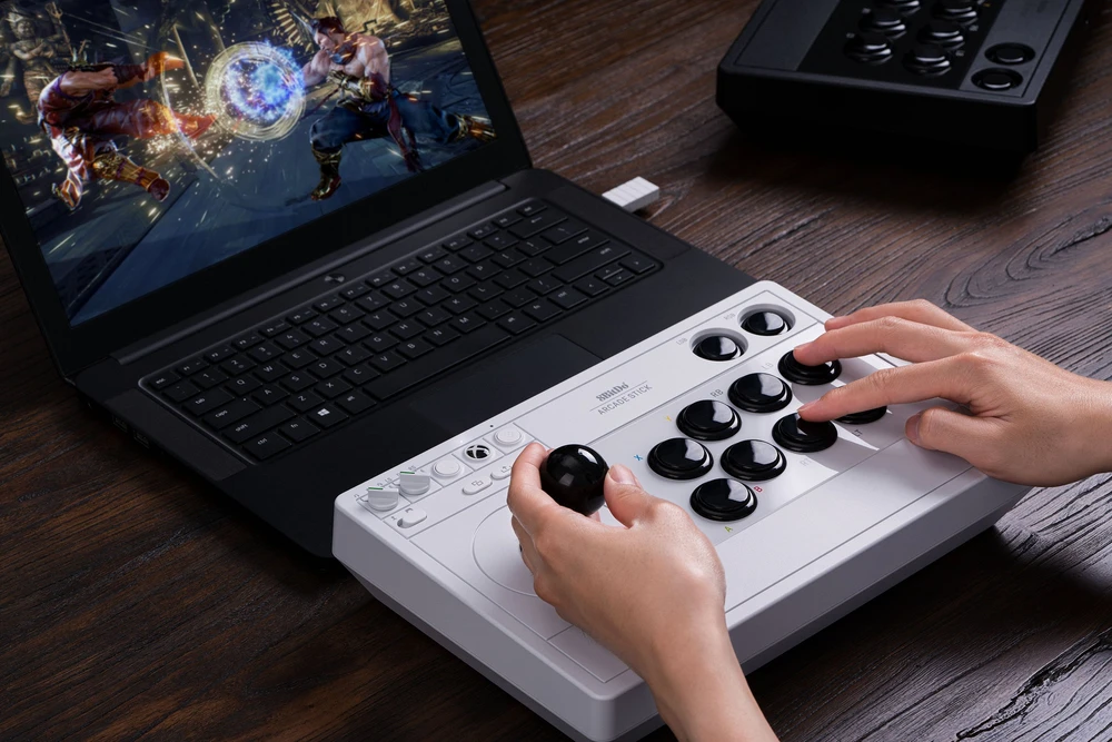 8BitDo žaidimų automato lazdelė XBOX ir PC, balta