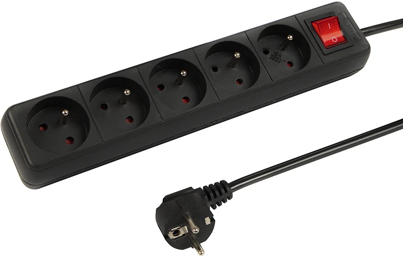 Blow PR-570WSP 5 lizdų maitinimo ilgintuvas su įžeminimu + jungiklis 2m juodas 3x1.5mm