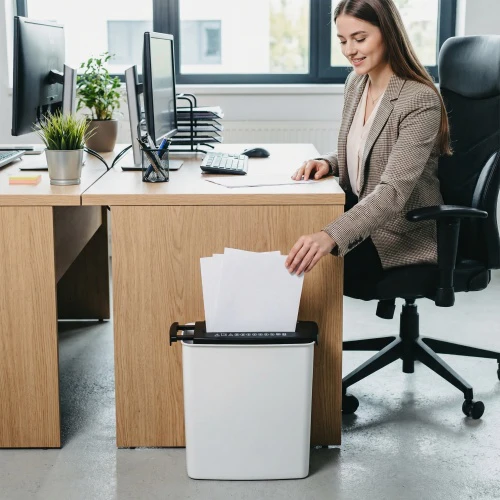 Adler Paper Shredder | AD 1040 | Juodas