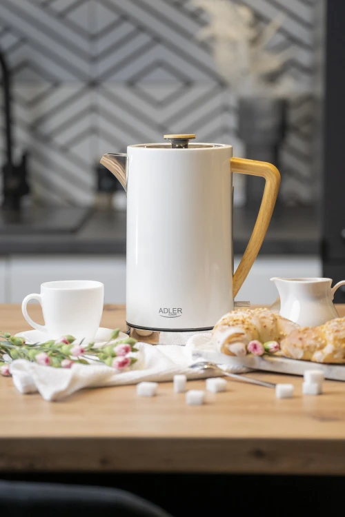 Adler | Virdulys | AD 1347w | Electric | 2200 W | 1.5 L | Nerūdijantis plienas | 360° rotational base | Baltas