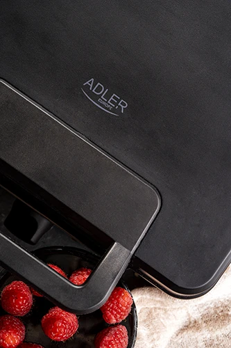 Adler | Vaflinė | AD 3049 | 1200 W | Number of pastry 4 | Belgium | Juodas