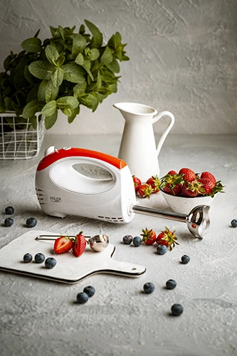 Plakiklis Adler | Mixer | AD 4212 | Hand Mixer | 300 W | Greičių skaičius 5 | Turbo mode | Baltas