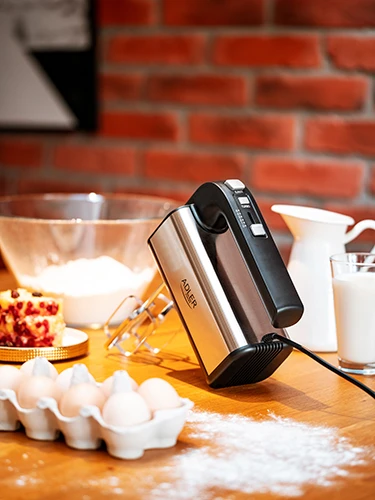 Plakiklis Adler | Hand mixer | AD 4225 | Hand Mixer | 300 W | Greičių skaičius 5 | Turbo mode | Nerūdijantis plienas