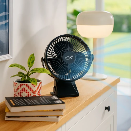Ventiliatorius Adler Rechargeable Clip-on Desk Fan | AD 7342 | Table Fan | 5 W | Diameter 15.5 cm | Greičių skaičius 3 | Oscillation | Juodas