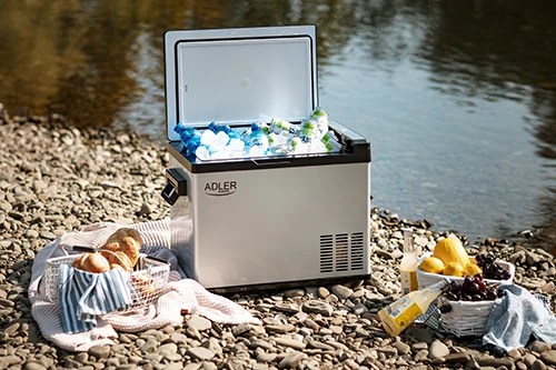 Adler | Portable šaldytuvas with compressor | AD 8081 | Free standing | Ekranas