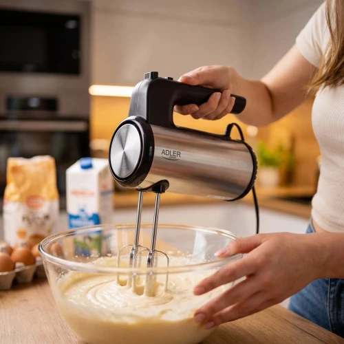 Plakiklis Adler Hand mixer | AD 4232 | Hand Mixer | 900 W | Greičių skaičius 5 | Turbo mode | Juodas/Stainless Steel