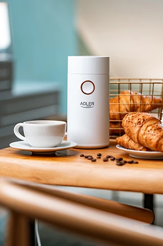 Kavamalė Adler | Kavos malūnėlis | AD4446wg | 150 W | Kavos pupelių talpa 75 g | Dangčio apsauginis jungiklis | Baltas