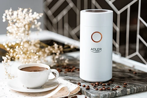 Kavamalė Adler | Kavos malūnėlis | AD4446wg | 150 W | Kavos pupelių talpa 75 g | Dangčio apsauginis jungiklis | Baltas