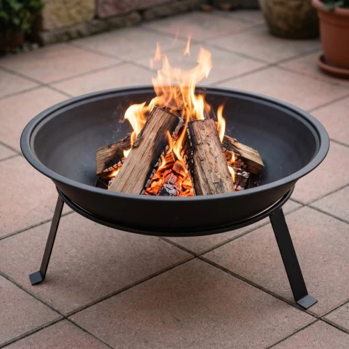 Adler AD 6818 Lauko židinys 55 cm su grotelėmis, plieno židinys malkoms ir briketams, atsparumas iki 500°C,