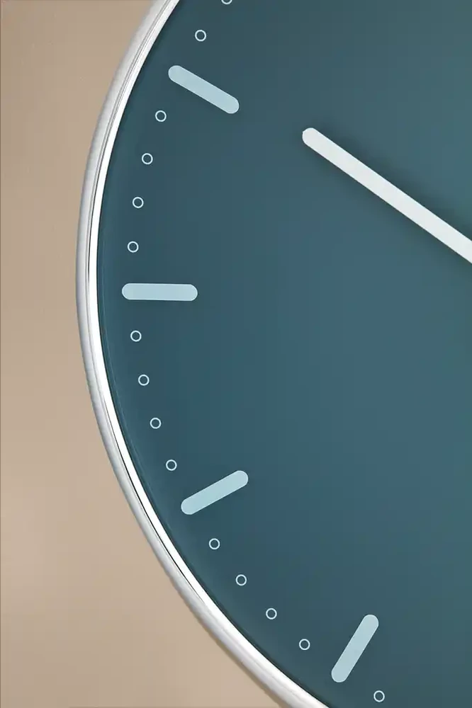 Arne Jacobsen Clocks Arne Jacobsen - Miesto rotušės sieninis laikrodis - Ø29 cm - Mėlynas