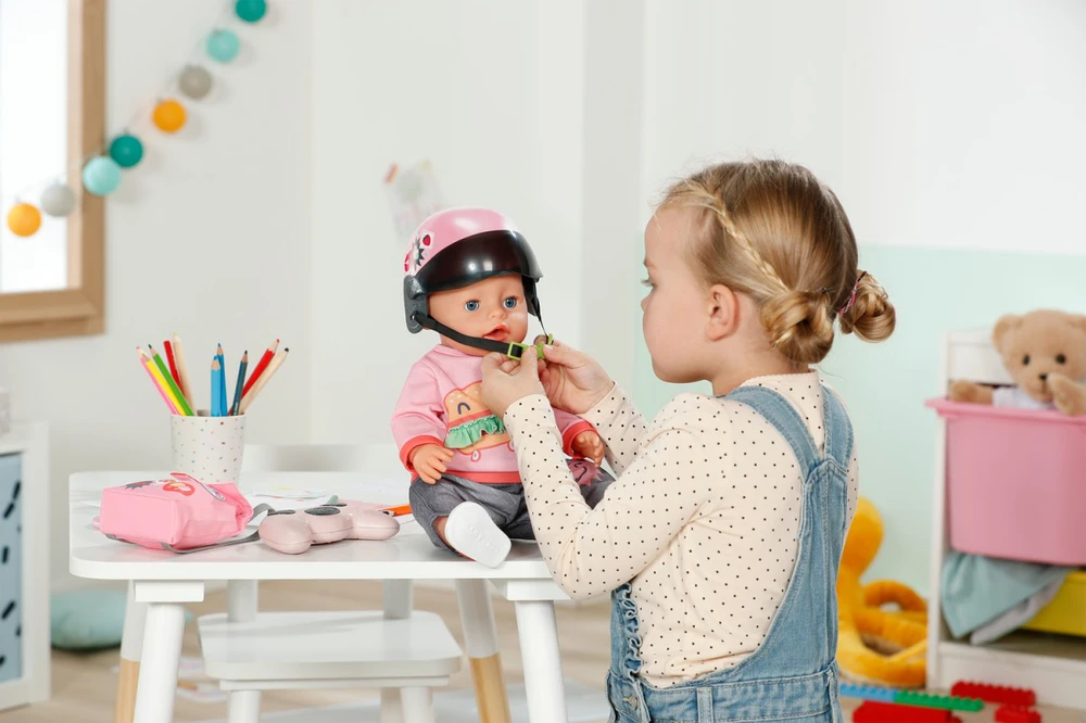Baby born elektrinis paspirtukas-dviračio šalmas lėlėms