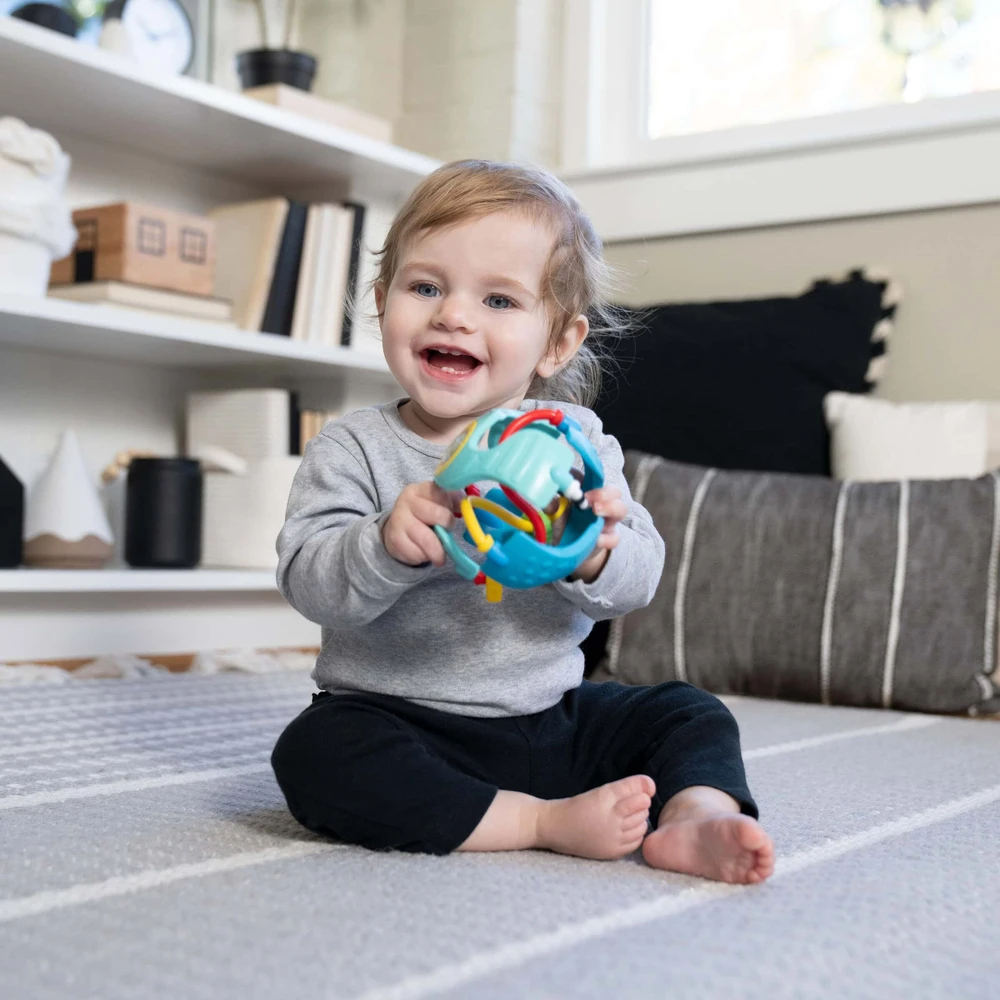 Baby Einstein Mažylis Einšteinas – Barškutis ir Sense™ sensorinis kamuoliukas (BE-17354)
