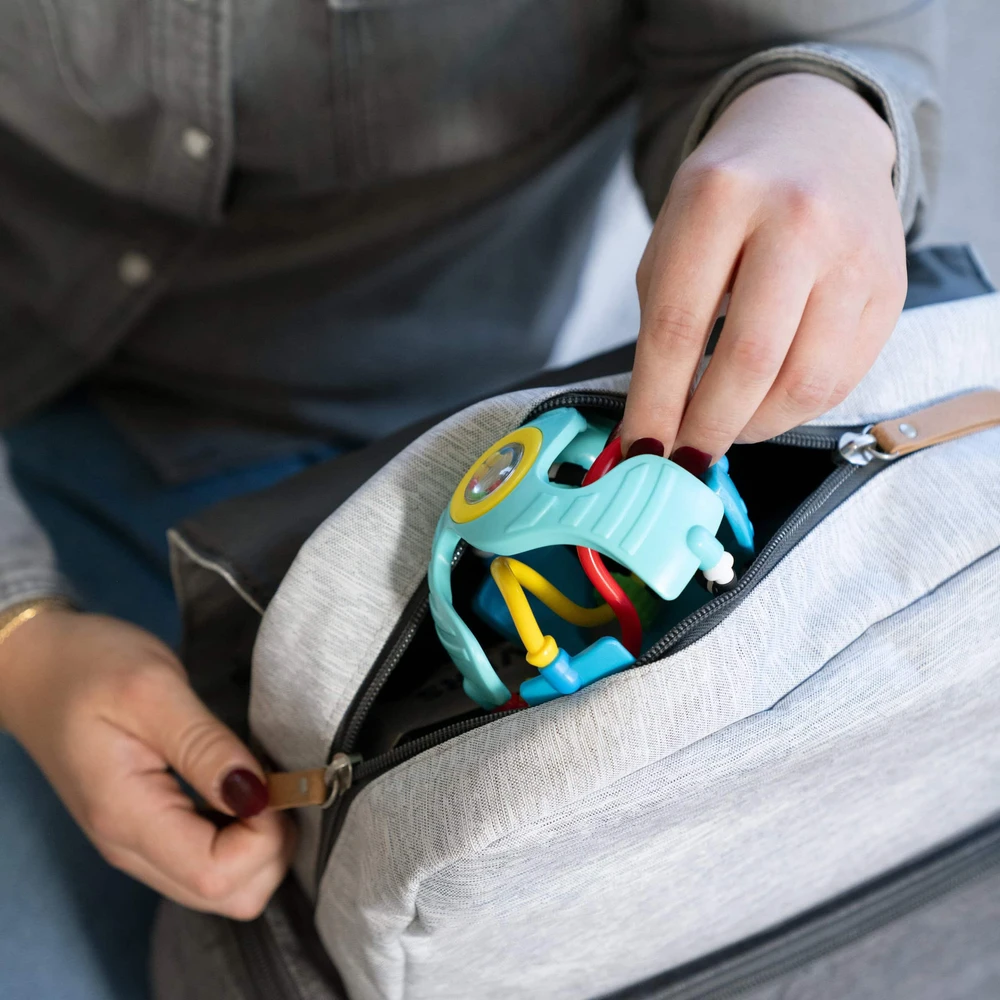 Baby Einstein Mažylis Einšteinas – Barškutis ir Sense™ sensorinis kamuoliukas (BE-17354)