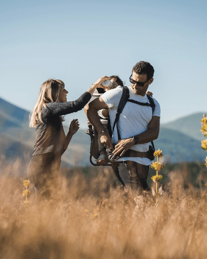 Babymoov - Moov Hike+ kūdikio nešioklė su lietaus uždangalu +6 mėnesių