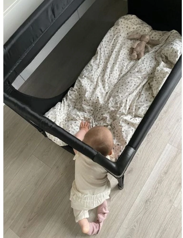 BabyTrold - kelioninė lovelė juoda