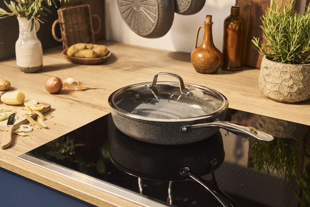 Ballarini Sauté pan + lid, 28 cm