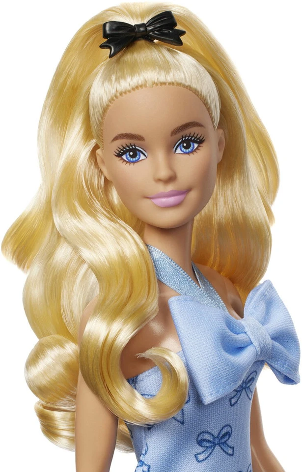 Mattel BARBIE madistė melsva suknele (HYT93)
