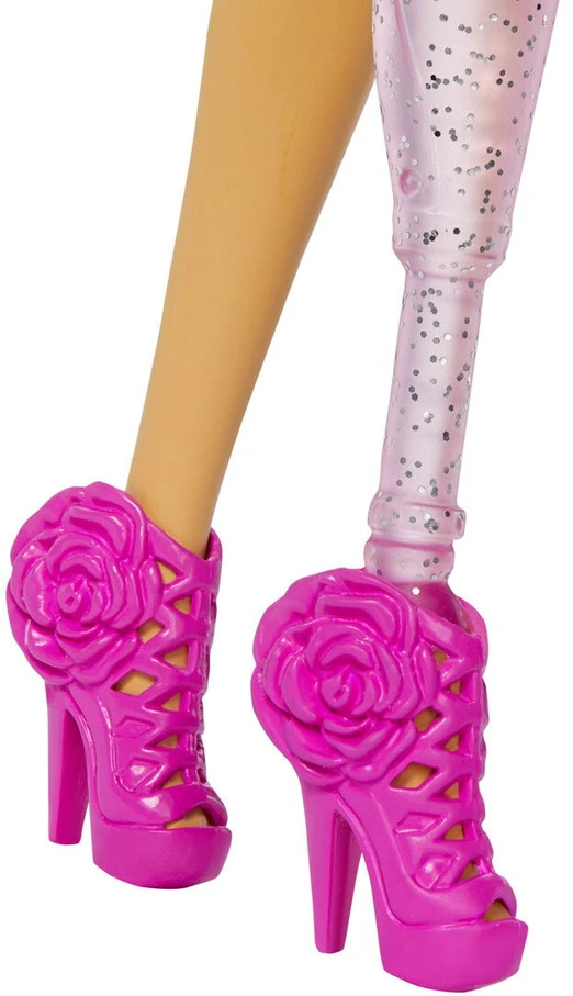 Mattel BARBIE DELUXE FASHIONISTAS lėlė protezuota koja (HYV26)