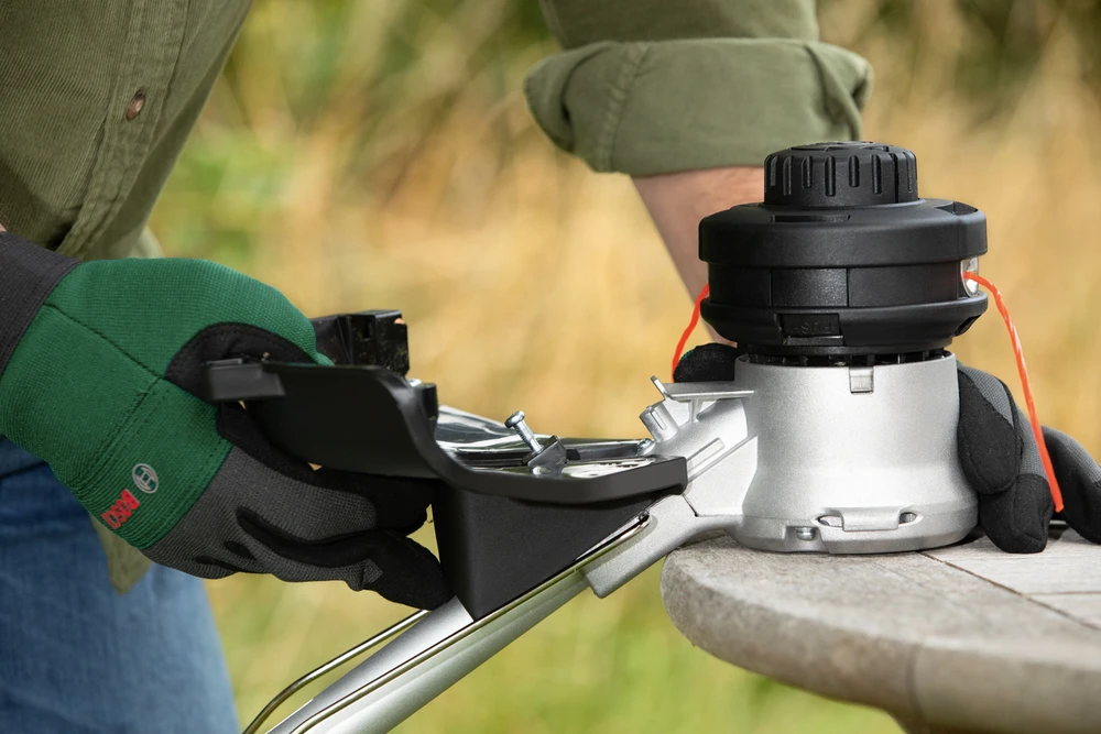 Bosch Akumuliatorinis trimeris AdvancedBrushCut 36V-23-750 (su 2,0 Ah akumuliatoriumi ir įkrovikliu)