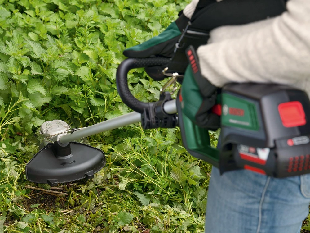 Bosch Akumuliatorinis trimeris AdvancedBrushCut 36V-23-750 (su 2,0 Ah akumuliatoriumi ir įkrovikliu)