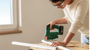 Bosch EasySaw 18 be akumuliatoriaus ir kroviklio Akum.siaurapjūklis